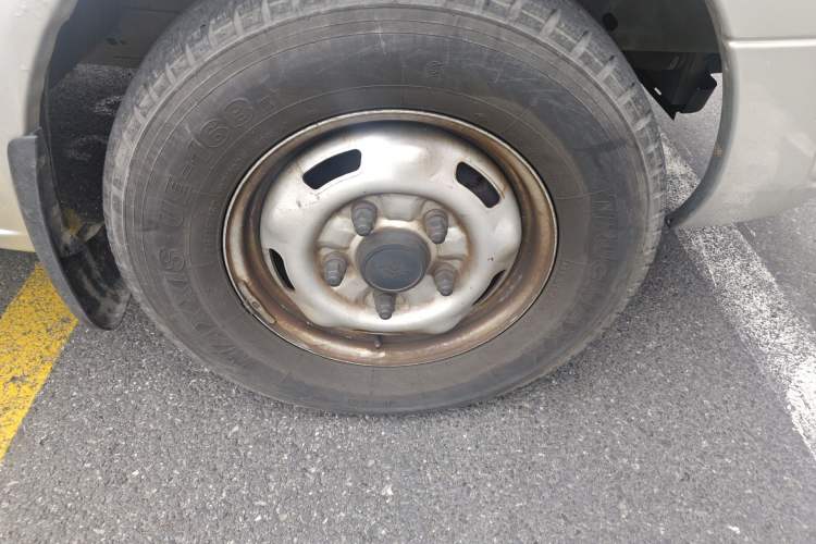 Used Ford Transit Custom 2016 2.2T Long-Wheelbase 6/7-Seater Mid-Roof Multi-Purpose Vehicle Right Front Wheel Hub