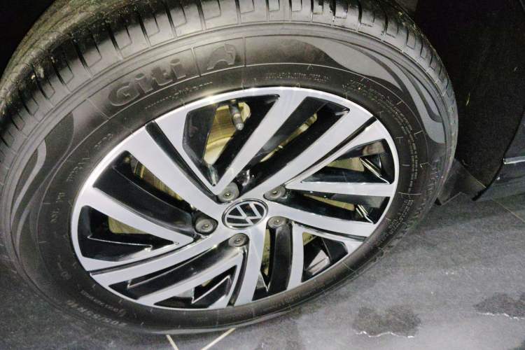 Used Volkswagen Lavida 2024 1.5L Automatic 5 Million Edition Exterior 5