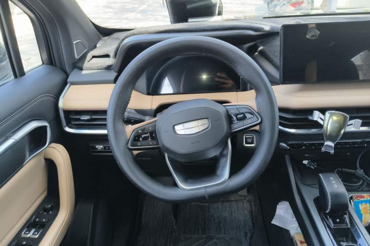 Used Geely Auto Haoyue L 2023 2.0T DCT Flagship Version Steering Wheel