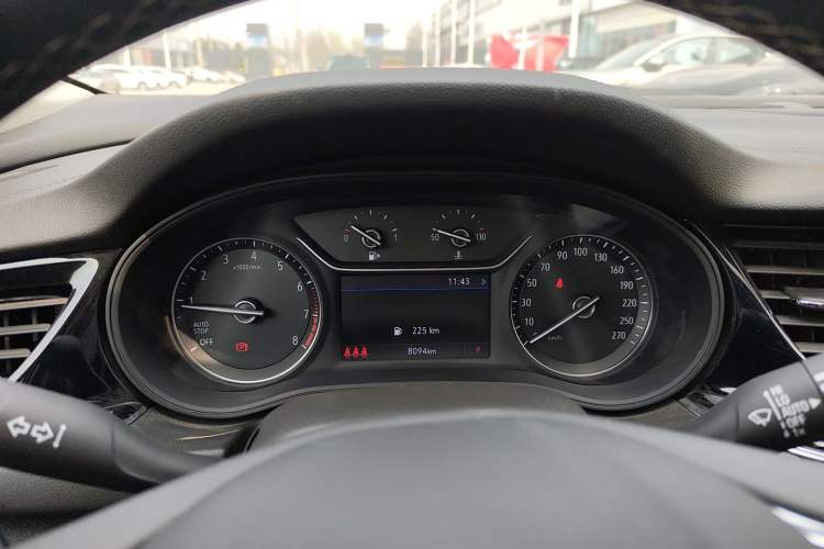 Used Buick Regal 2024 25T Deluxe Edition
