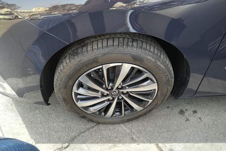 Used Buick GL8 New Energy 2026 Model Lu Zun Luxury Edition Exterior 7