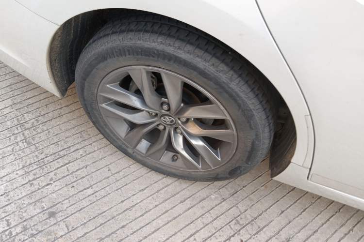 Used Toyota Avalon 2019 2.0L Ambition Edition China VI