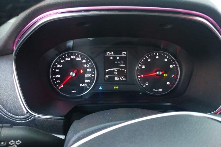 Used Roewe RX5 2016 20T Two-Wheel Drive Automatic Internet Smart Edition
