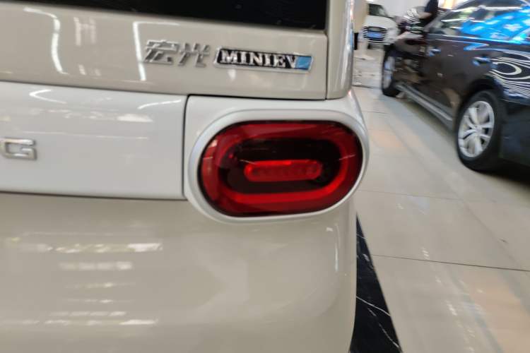 Used Wuling Hongguang MINIEV 2024 3rd Generation 215km Youth Edition