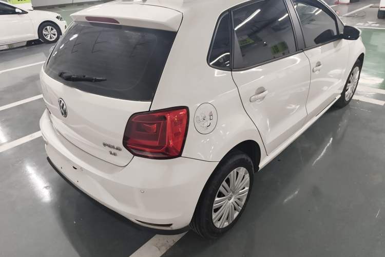 Used Volkswagen Polo 2016 1.6L Automatic Comfort Model
