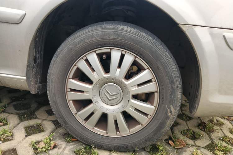 Used Citroen Elysee 2010 Sedan 1.6L Manual Tech Edition Right Front Wheel Hub