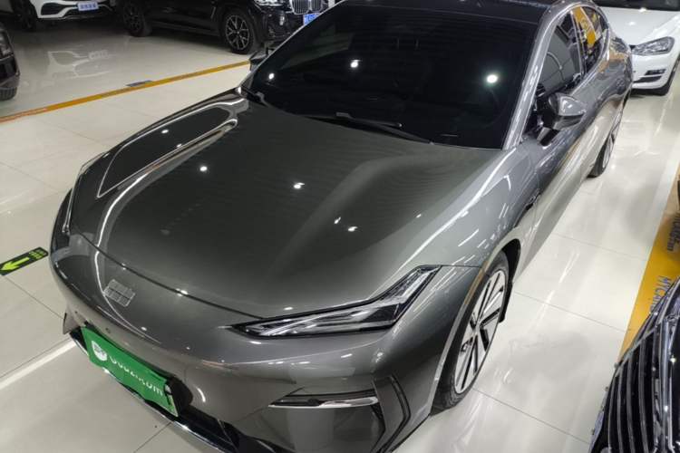 Used Geely Galaxy E8 2024 665 km Range Rear-Drive Starship Long-Range Version