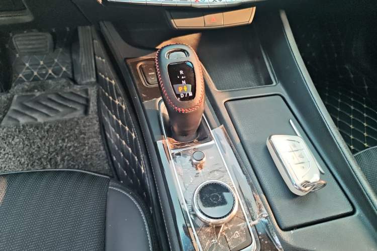 Used Cadillac CT5 2020 Revised Version 28T Tech Edition Gear Lever