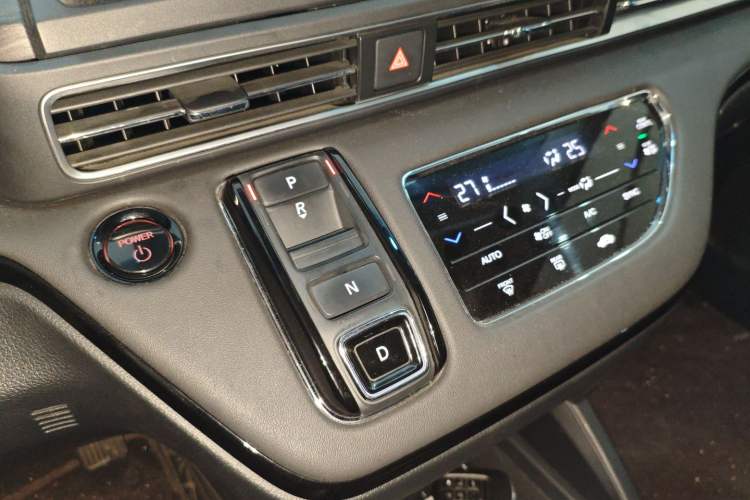 Used Honda Elysion 2024 2.0L eHEV Luxury Edition