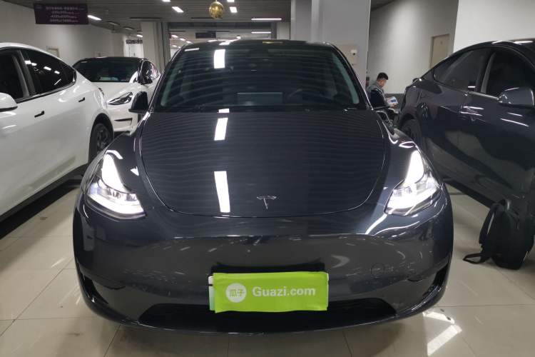 Used Tesla Model Y 2024 Rear-Wheel-Drive Version Front