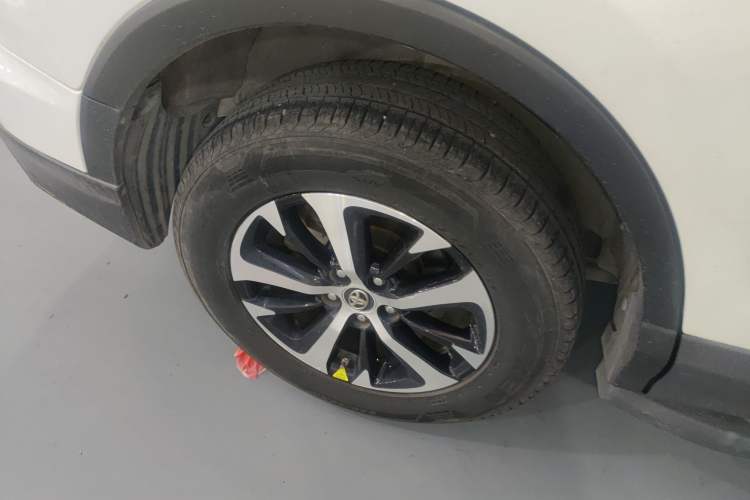 Used Toyota RAV4 2016 2.0L CVT Two-Wheel Drive Fashion Edition China V Standard