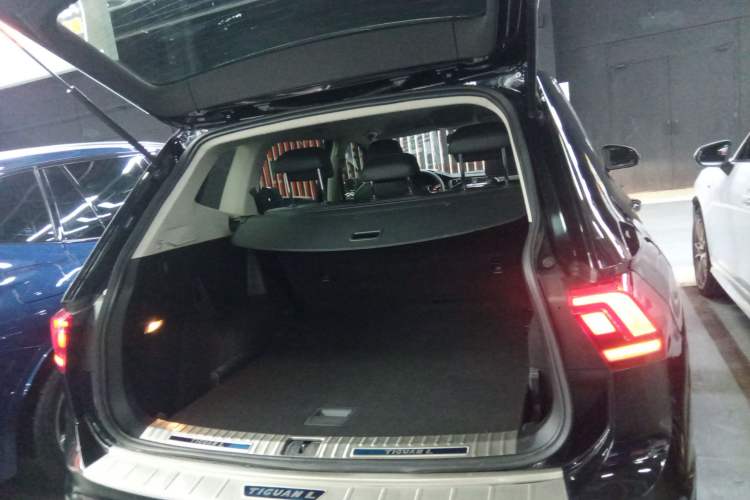 Used Volkswagen Tiguan L 2019 330TSI Automatic Two-Wheel Drive Luxury Edition China VI Standard