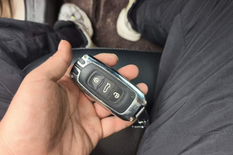 Used Geely Auto Emgrand GL 2018 1.8L DCT Elite Smart Connectivity Version Vehicle Key