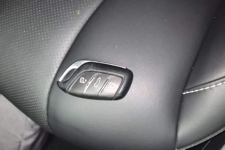 Used Roewe i5 2020 1.5L Manual 4G Connect Leehao Flagship Edition