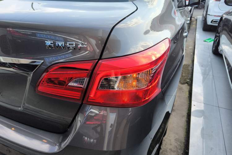 Used Nissan Sylphy 2022 Classic 1.6XE CVT Comfort Edition Exterior 3