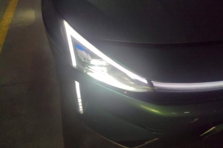 Used Geely Galaxy L6 2023 125km Starship
