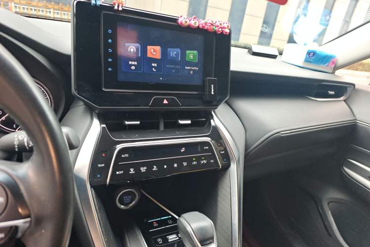 Used Toyota Harrier 2022 2.0L CVT Two-Wheel Drive Luxury Edition