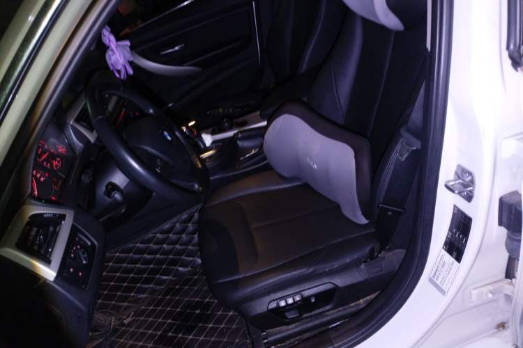 Used BMW 3 Series 2015 320Li Luxury Edition Fashion Model Left Front Seat