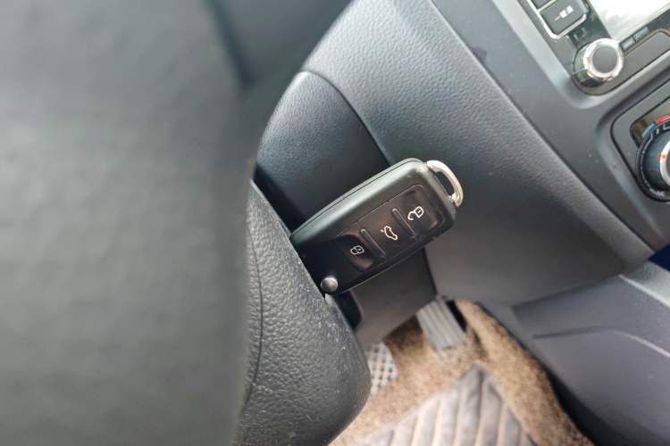 Used Volkswagen Sagitar 2014 Revised Version 1.6L Automatic Leading Edition