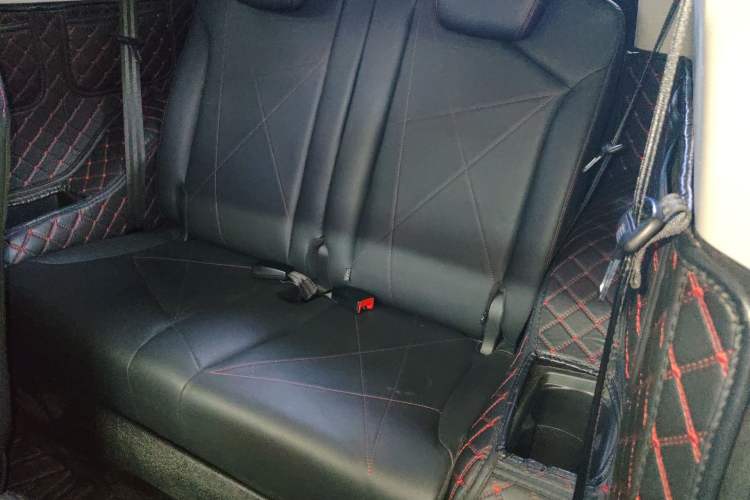 Used Chery QQ Little Ant 2022 Sweet Pink Edition Half-Sugar Version Lithium Iron Phosphate 30 kW 301 km Left Rear Seat