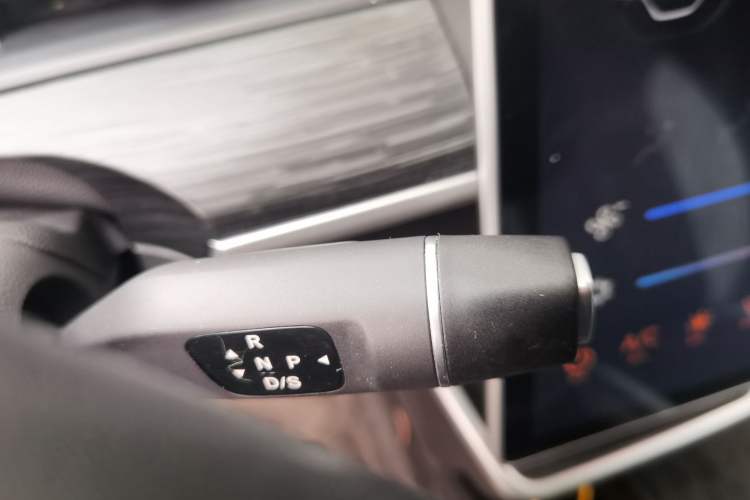 Used NETA V 2021 Long-Range Entertainment Edition Upgrade Model
