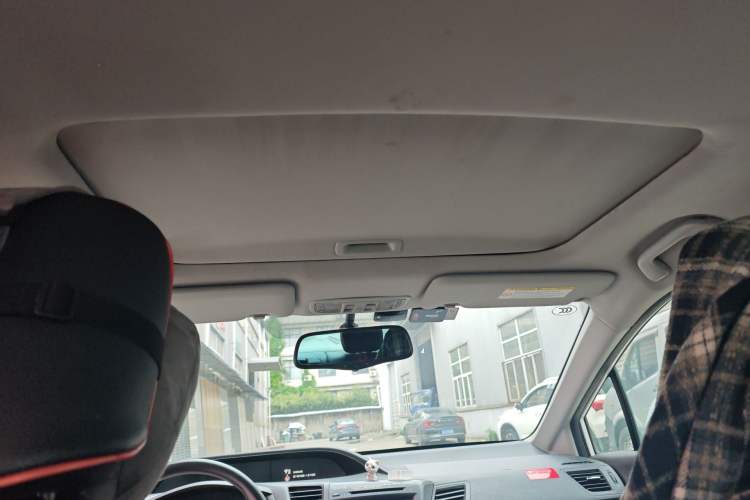 Used Honda Civic 2014 1.8L automatic comfort version Headliner