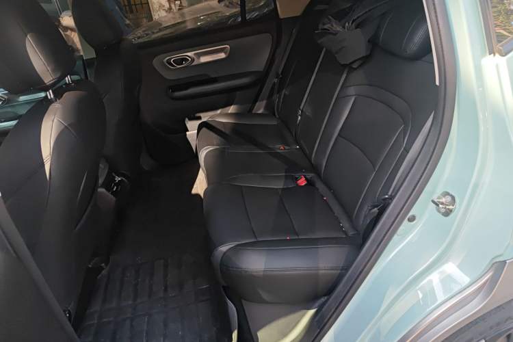 Used AION Y 2023 Younger