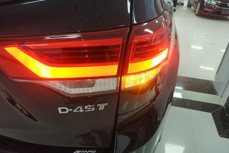 Used Toyota Highlander 2018 2.0T Four-Wheel Drive Elite Edition 7 Seats China VI Standard