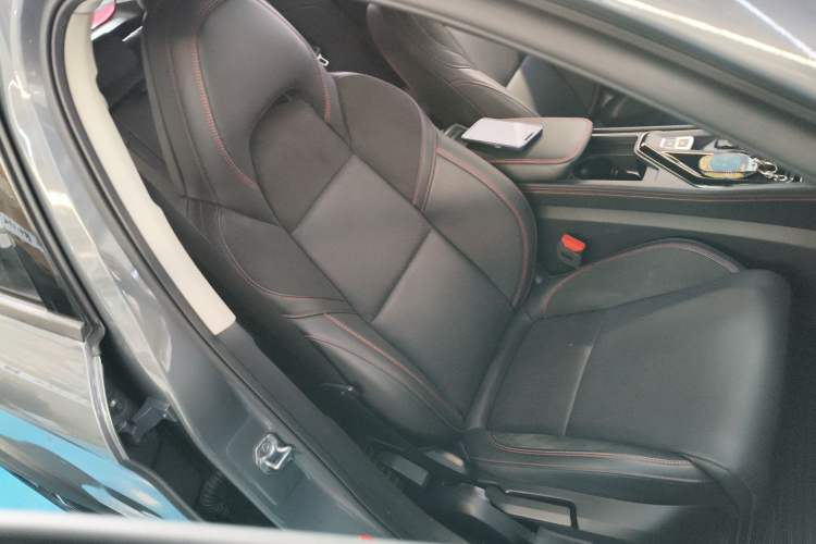 Used Lynk & Co 02 2020 1.5T DCT Two-Wheel Drive Sporty Version Right Front Seat