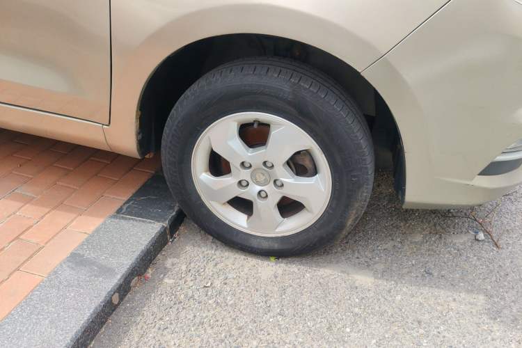 Used Foton Jiatu im6 2017 1.5L Zhiyue Model Right Front Wheel Hub