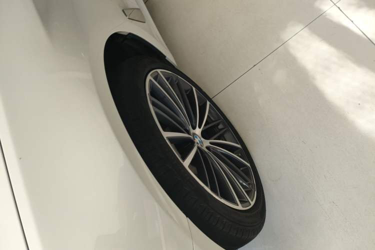 Used BMW 5 Series 2022 Second Facelift 530Li Leading Edition M Sport Package
