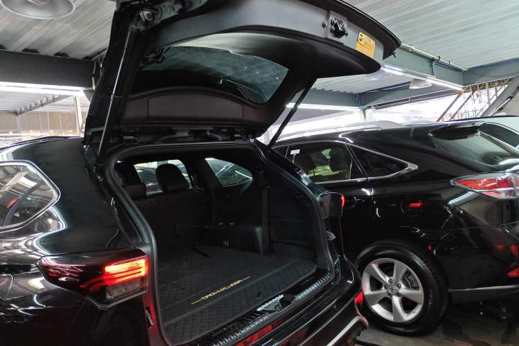 Used Toyota Crown Kluger 2023 2.5L HEV Four-Wheel Drive Luxury Edition
