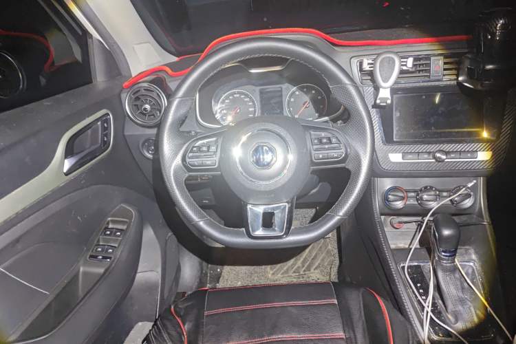 Used MG ZS 2018 1.5L Automatic Luxury Edition China V Standard
