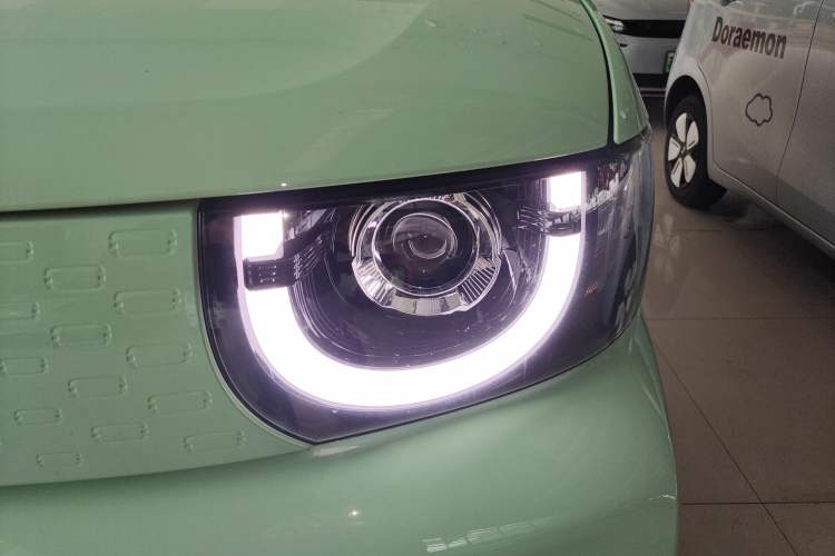 Used Chery QQ Ice Cream 2022 120km Conical Shape Lithium Iron Phosphate
