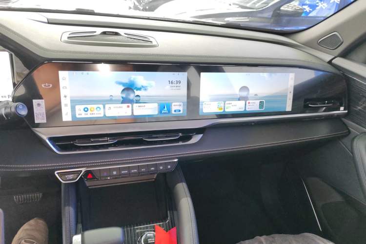 Used Geely Auto Monjaro L 2024 2.0TD DCT EVO Two-Wheel Drive Long-Range Version Audio And AC Panel