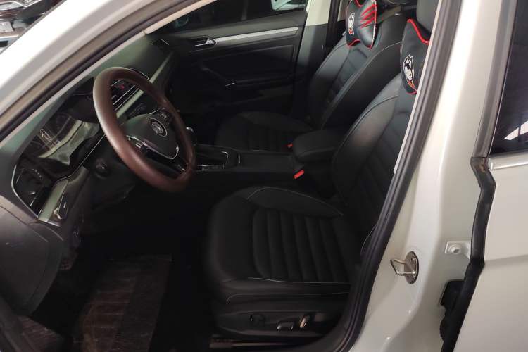 Used Volkswagen Lamando 2019 280TSI DSG Comfort Edition China VI standard
