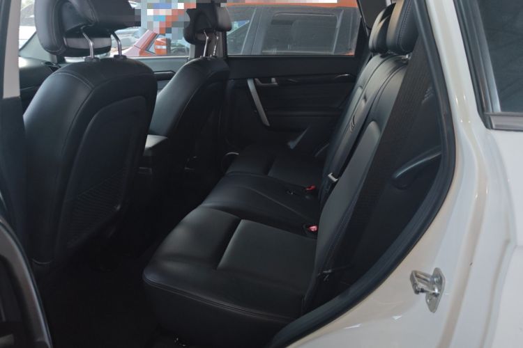 Used Chevrolet Captiva 2015 2.4L 4x4 Flagship Edition 7-Seater