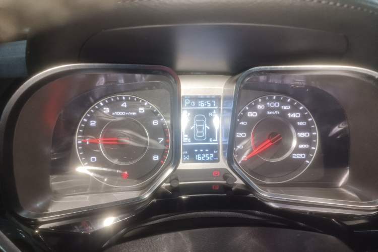 Used Zotye Domy X5 2017 Upgraded Model 1.5T CVT Landlord Edition Instrument Cluster