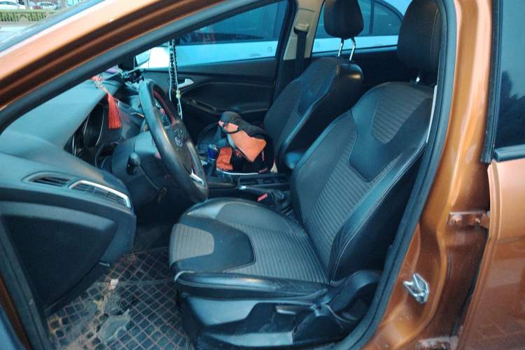 Used Ford Focus 2015 Hatchback EcoBoost 125 Manual – Ultra-Style Edition