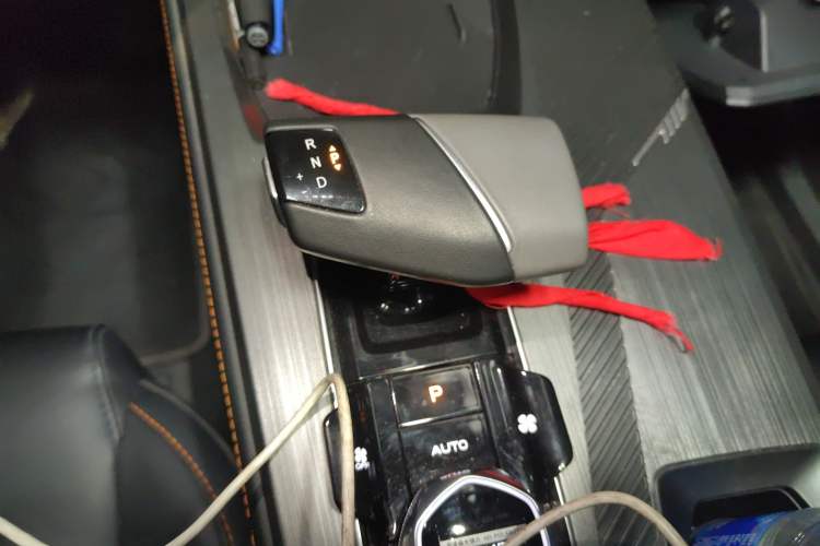 Used Oshan Z6 2023 Blue Whale 1.5T DCT Smart-Led City Edition