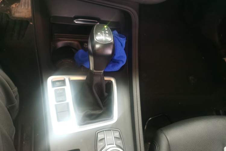 Used BMW 1 Series 2019 118i Fashion Model Gear Lever