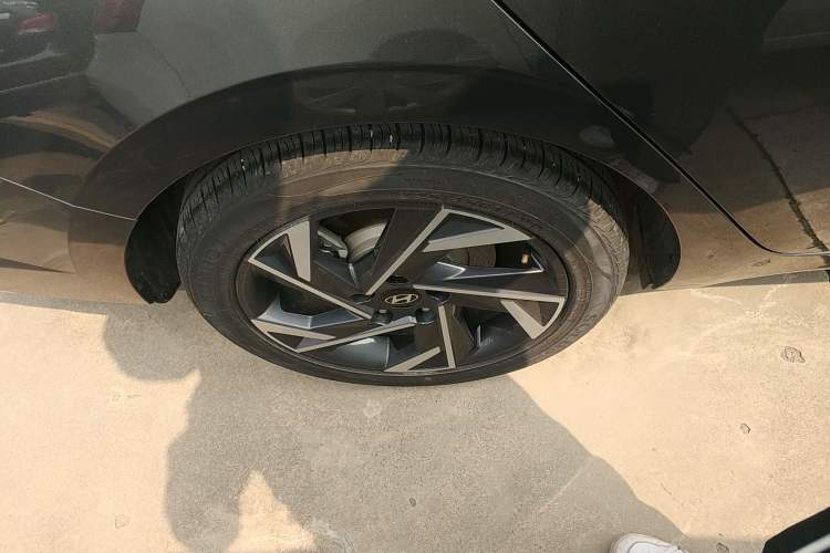 Used Hyundai Elantra 2023 1.5L CVT GLX Elite Edition Right Rear Wheel Hub