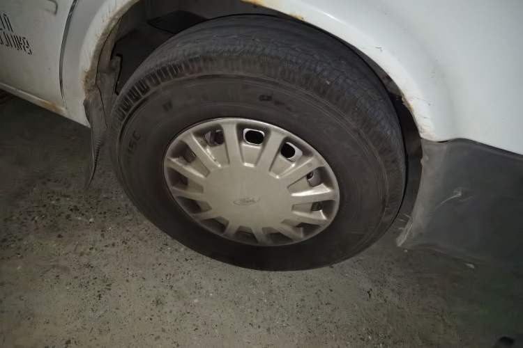 Used Ford Classic Transit 2015 2.8T Diesel Van Long Wheelbase 3-Seater Mid-Roof Short Body – JX493ZLQ4