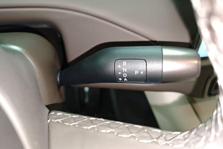 Used Li Auto MEGA 2024 Ultra Model