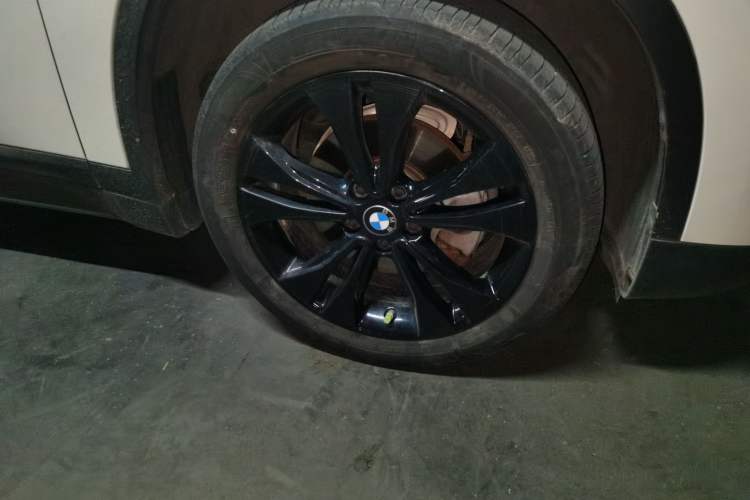 Used BMW X1 2020 sDrive20Li Fashion Model Right Front Wheel Hub