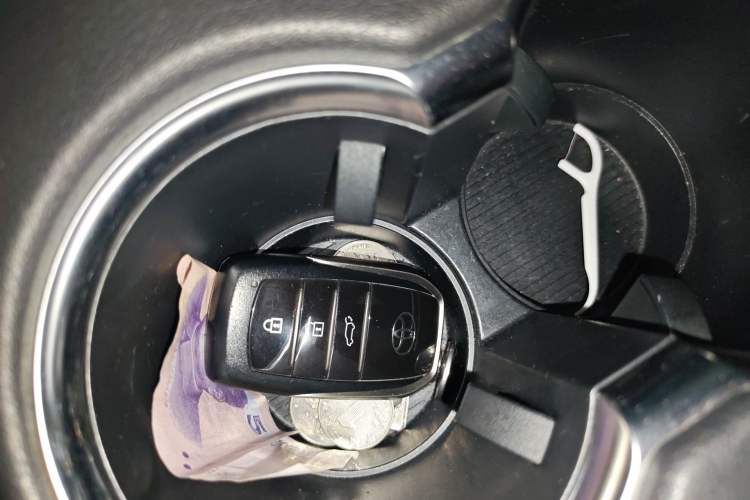 Used Toyota Venza 2022 2.0L CVT Two-Wheel Drive Prestige Edition Vehicle Key