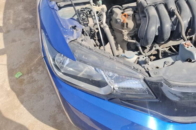 Used Honda Fit 2014 1.5L LX CVT Comfort Model Right Front Headlight