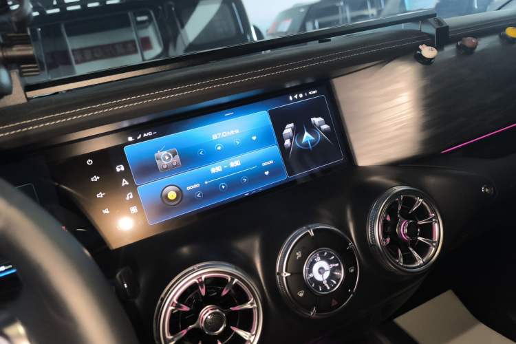 Used Tank 300 2021 City Edition 2.0T—Truly Stylish