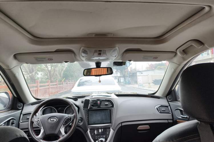 Used GAC Trumpchi GS5 Super 2015 2.0L Automatic Two-Wheel Drive Elite Edition Headliner