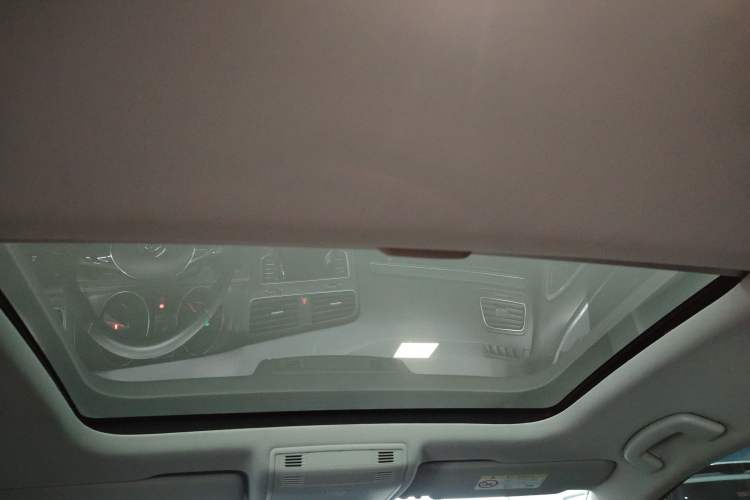 Used Volkswagen Golf 2016 230TSI Automatic Comfort Version
